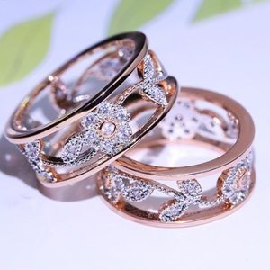 Beautiful Flower & Vines Designed Ring